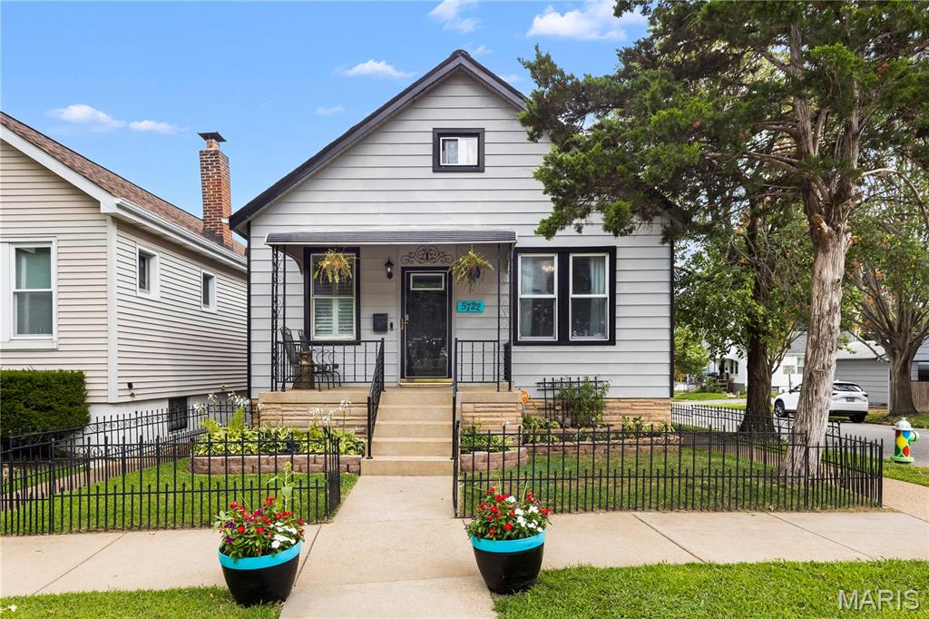 5722 Morganford Road, St Louis City, MO, 63116 - 3 bed, 2 bath home for sale in St Louis, MO
