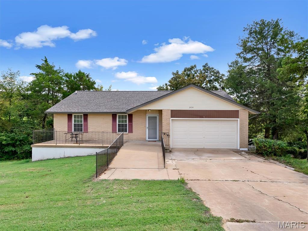 2434 Zagreb Road, Pacific, MO, 63069 - 3 bed, 2 bath home for sale in Pacific, MO